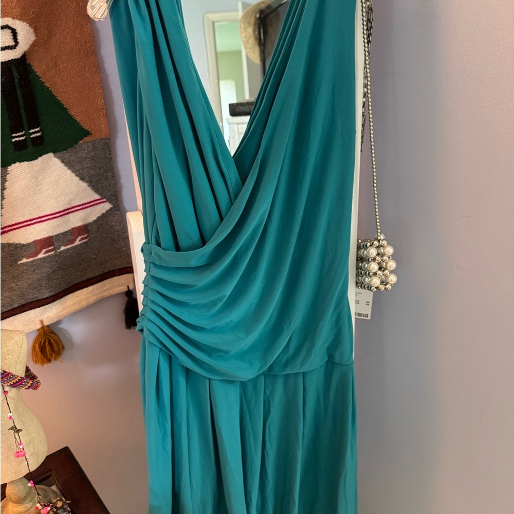 Elegant Teal Sleeveless Dress